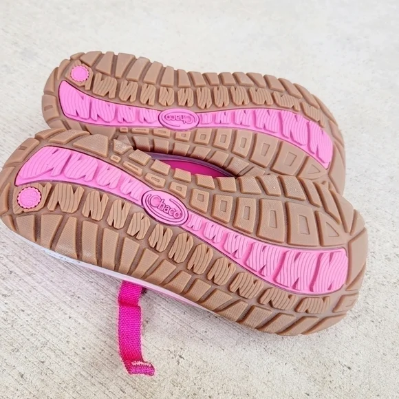 NWOT GIrls 3 Chaco Sandals - Picture 3 of 3